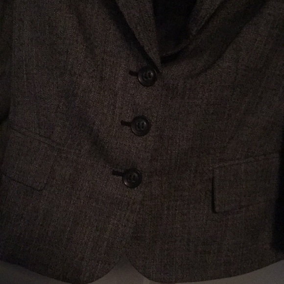 The Limited Suit (Blazer and Skirt) - Picture 6 of 7